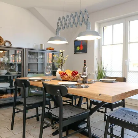 Birkenhof App 72 Вустров